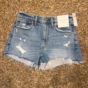 NWT! Abercrombie & Fitch High Rise Mom Short